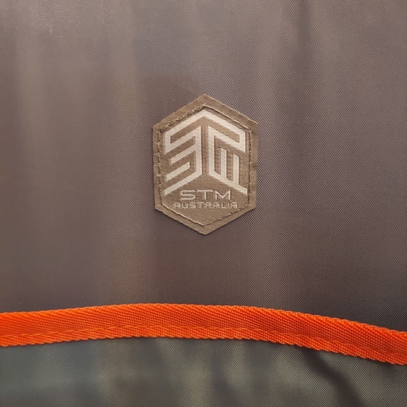 Black laptop bag pack STMgoods - Picture 3 of 14